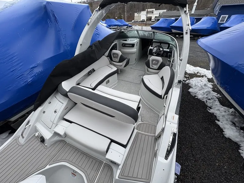 Slide: The Image of Crownline Boats 270 XSS 2026 - 9