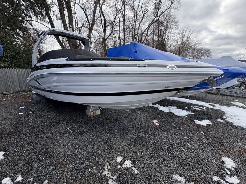 Slide: The Image of Crownline Boats 270 XSS 2026 - 5