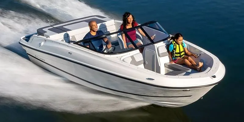 The Image of Bayliner VR Series VR4 Bowrider 2026 - undefined