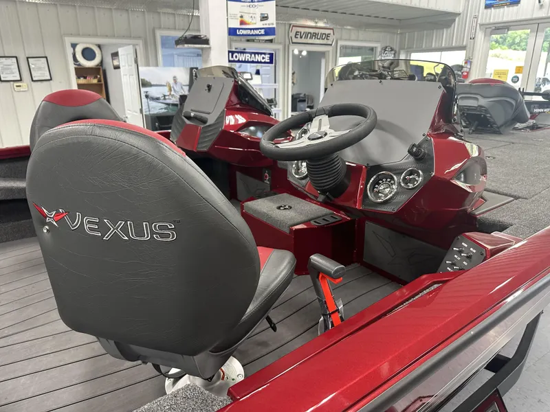 Slide: The Image of Vexus AVX 1985s 2025 - 4