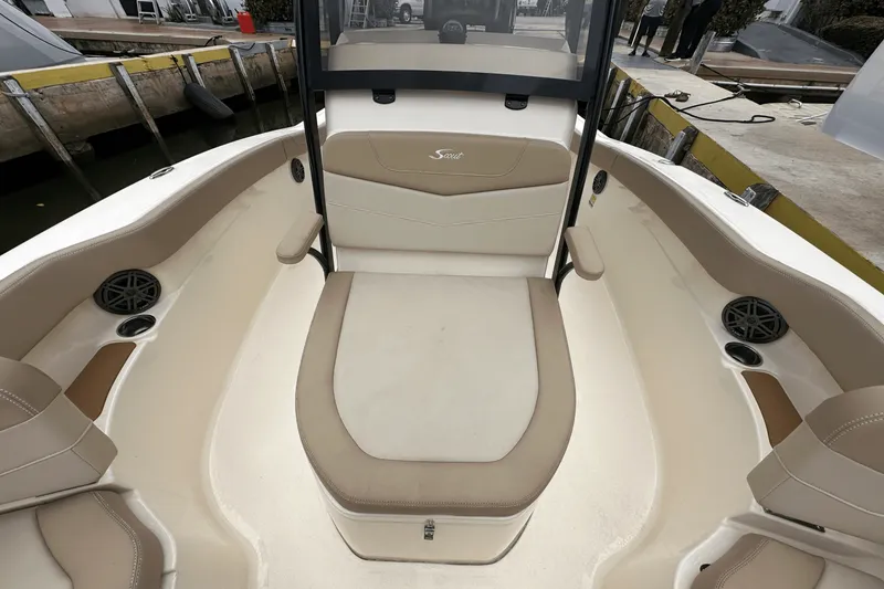 Slide: The Image of Scout 215 XSF 2024 - 13