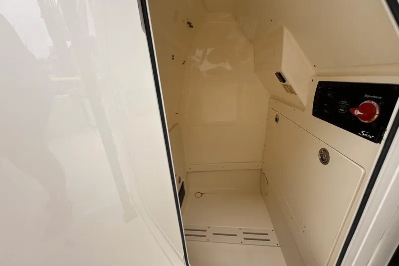 Slide: The Image of Scout 215 XSF 2024 - 18