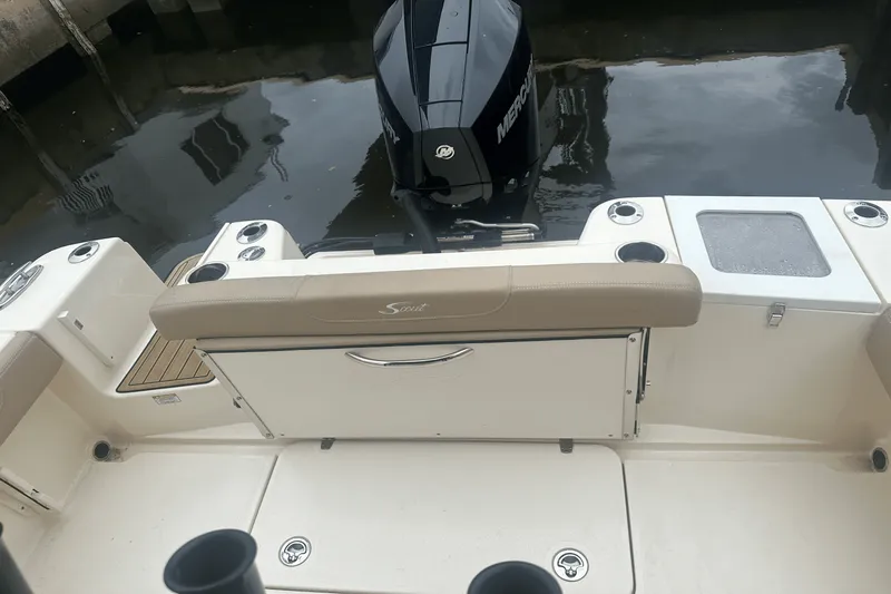 Slide: The Image of Scout 215 XSF 2024 - 7