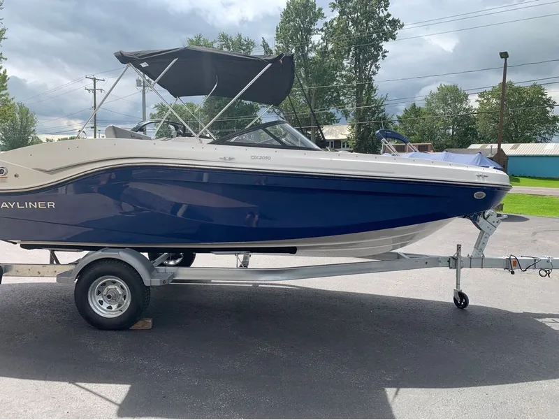 Slide: The Image of Bayliner DX2050 2024 - 6