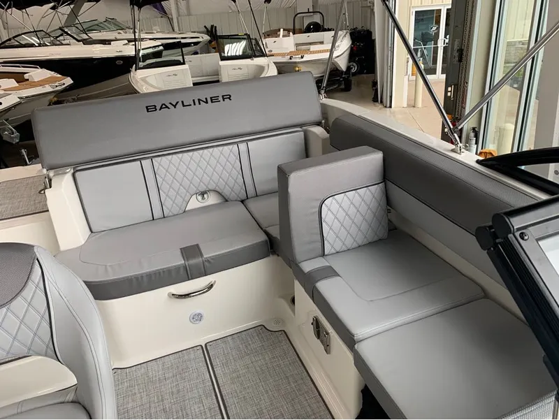 Slide: The Image of Bayliner DX2050 2024 - 20