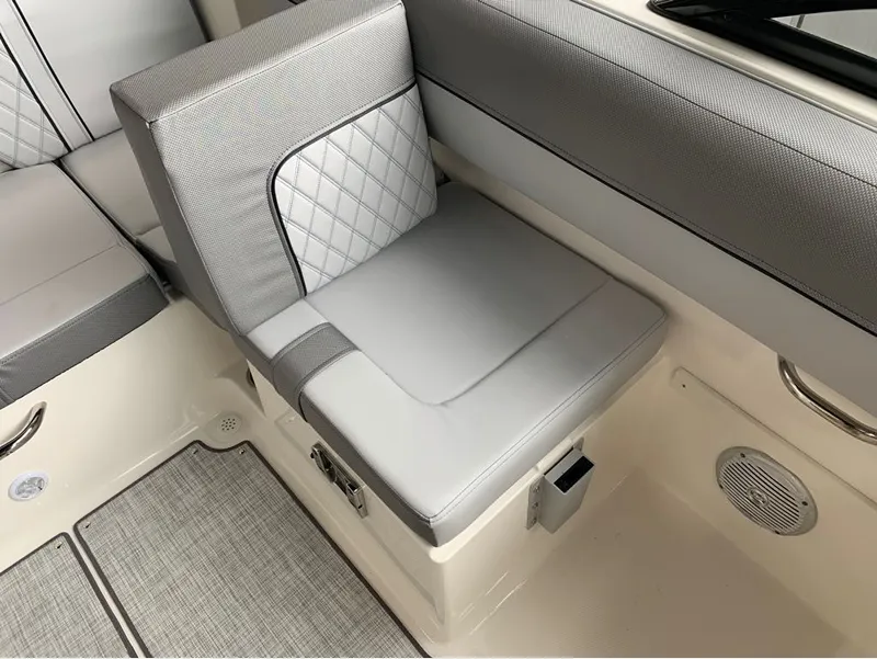 Slide: The Image of Bayliner DX2050 2024 - 24
