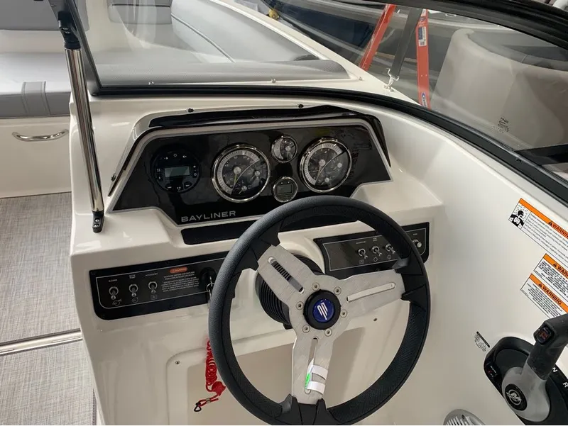 Slide: The Image of Bayliner DX2050 2024 - 14