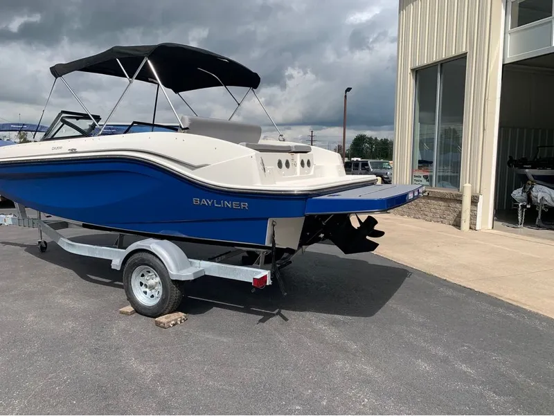 Slide: The Image of Bayliner DX2050 2024 - 2