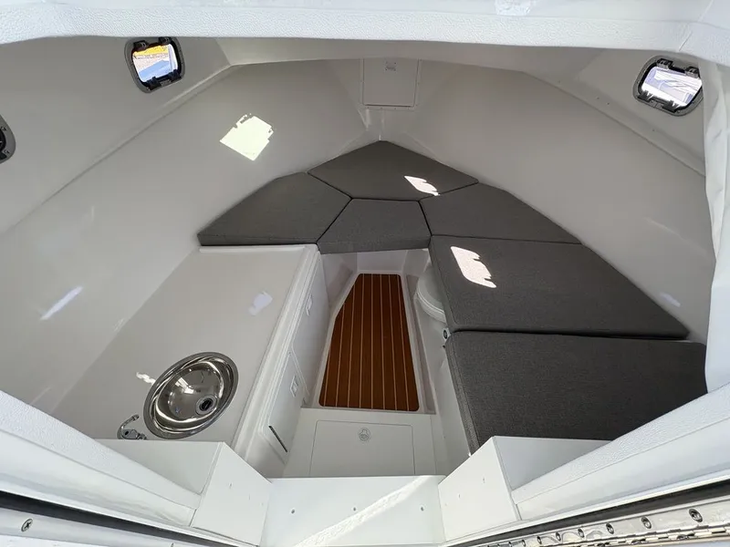 Slide: The Image of Steiger Craft 31 Fisherman 2026 - 9