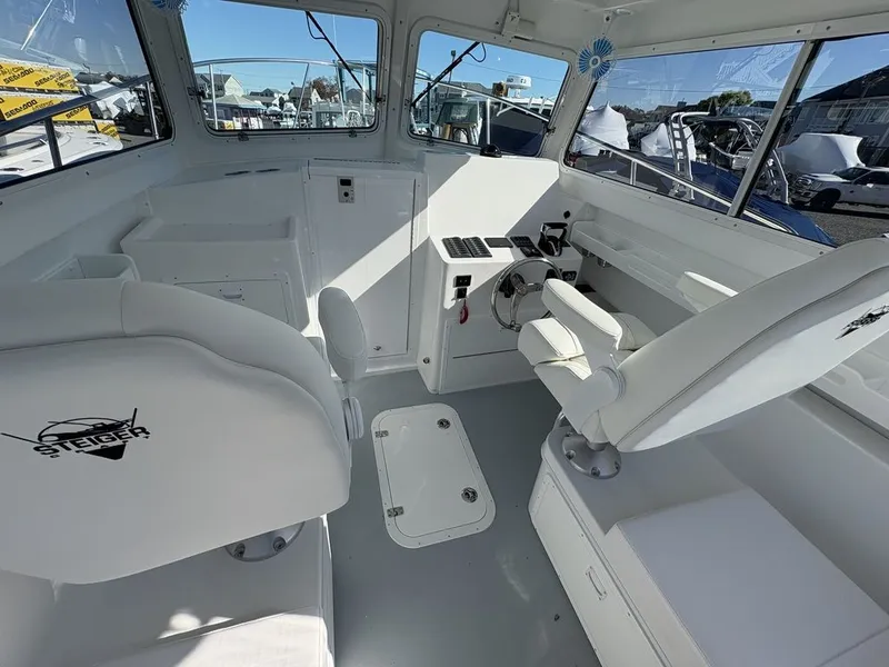 Slide: The Image of Steiger Craft 31 Fisherman 2026 - 5