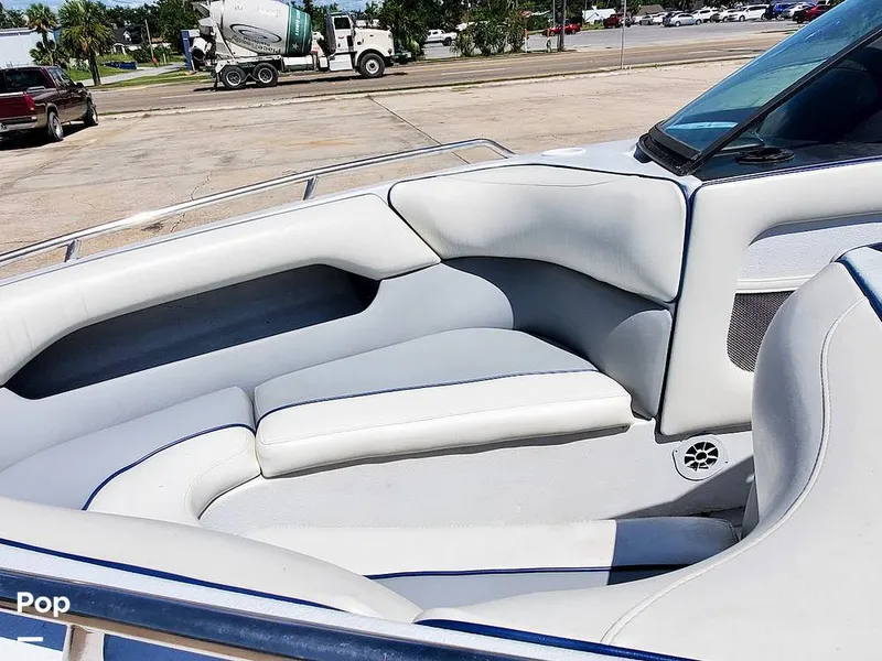 Slide: The Image of Bow Seating - 10018973