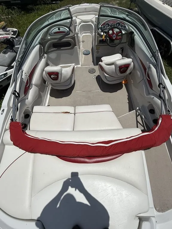 Slide: The Image of Crownline Boats 220 LS 2008 - 2