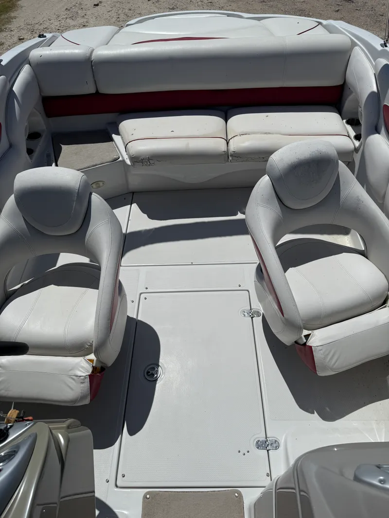 Slide: The Image of Crownline Boats 220 LS 2008 - 5