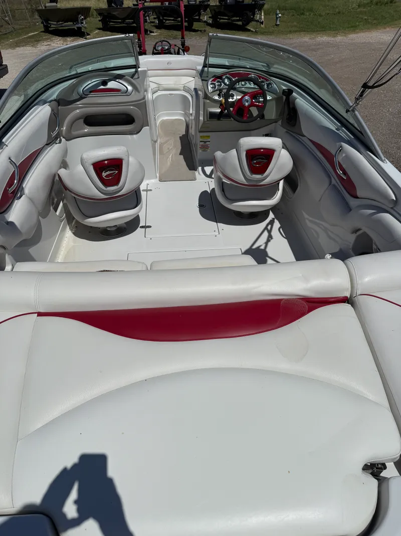 Slide: The Image of Crownline Boats 220 LS 2008 - 10