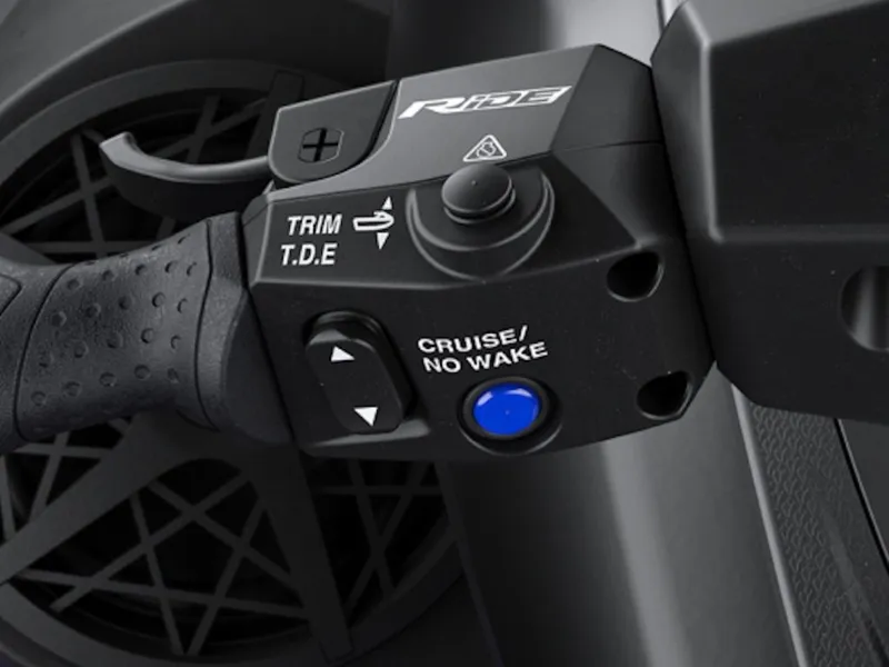 Slide: The Image of Yamaha FX SVHO® 2026 - 9