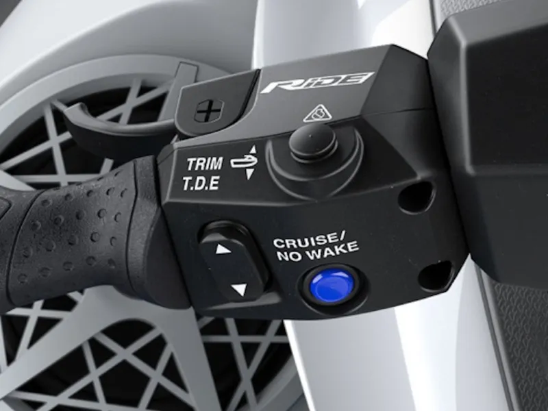 Slide: The Image of Yamaha FX Cruiser® HO 2026 - 8