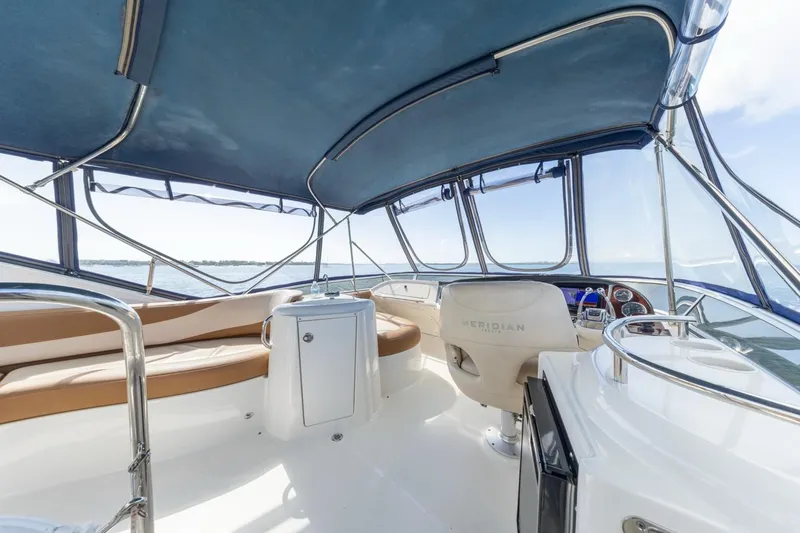 Slide: The Image of Meridian 391 Sedan 2011 - 22