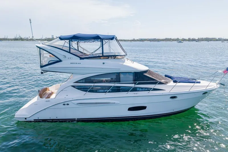 The Image of Meridian 391 Sedan 2011 - 0