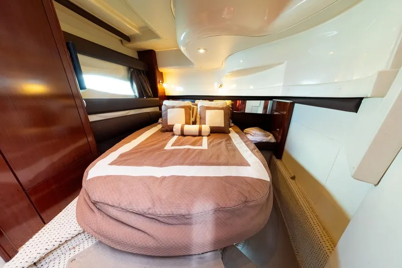 Slide: The Image of Meridian 391 Sedan 2011 - 37
