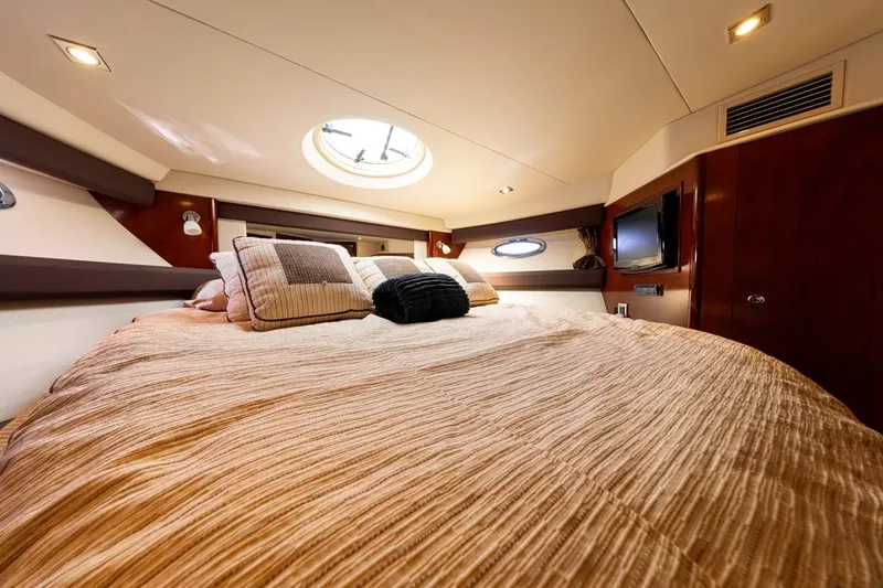 Slide: The Image of Meridian 391 Sedan 2011 - 32
