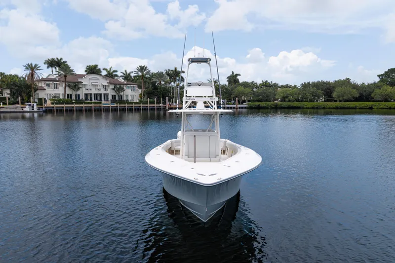 Slide: The Image of SeaVee 390Z 2024 - 4