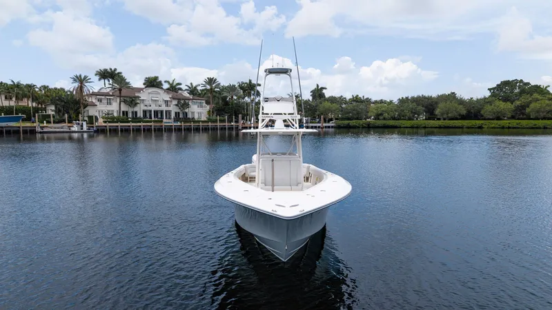Slide: The Image of SeaVee 390Z 2024 - 28