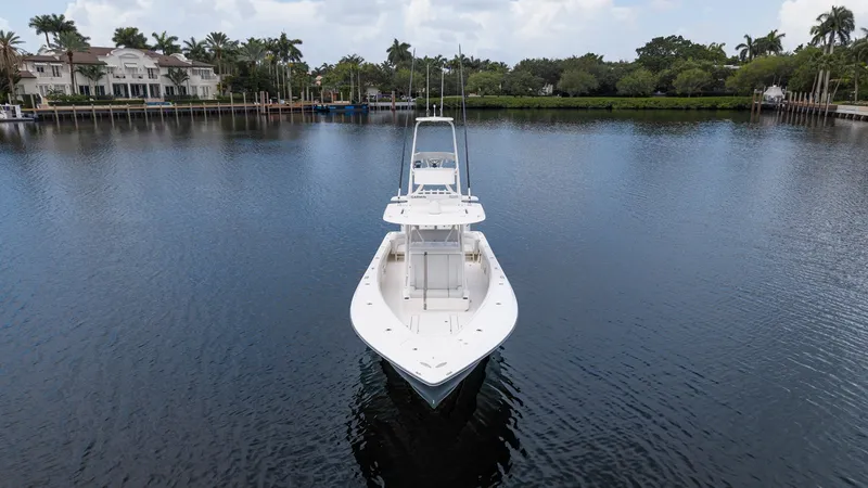 Slide: The Image of SeaVee 390Z 2024 - 39