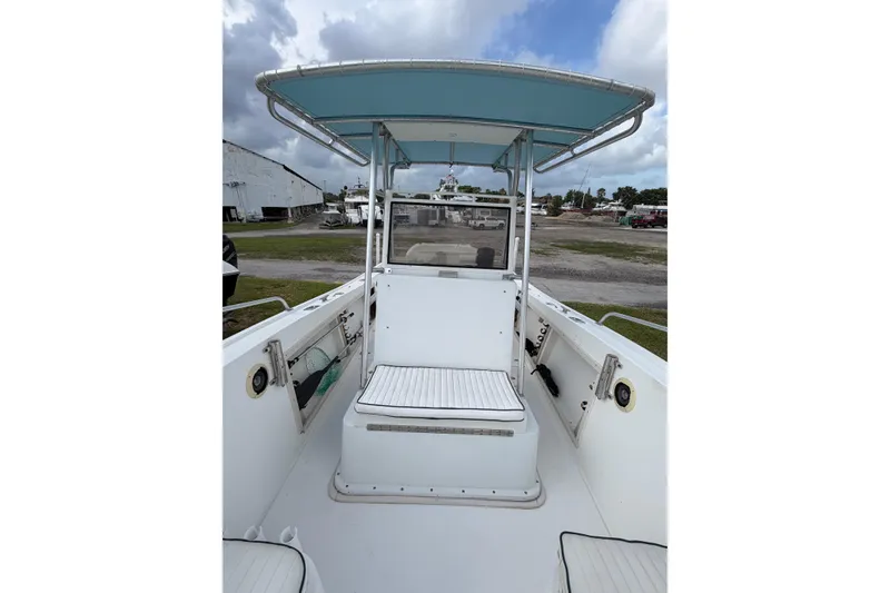Slide: The Image of Mako 261 Center Console 1993 - 9