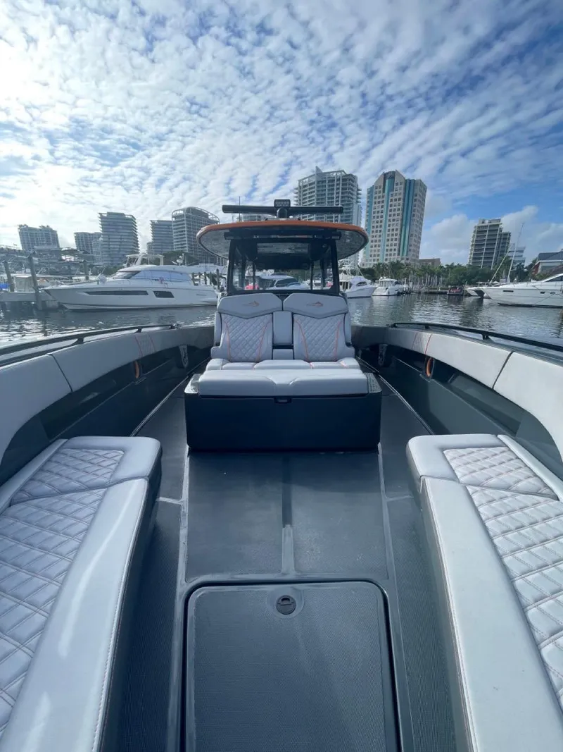 Slide: The Image of Streamline 45 CC 2020 - 26