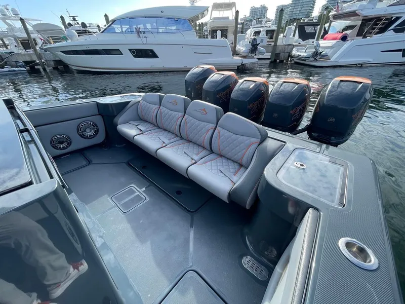 Slide: The Image of Streamline 45 CC 2020 - 7