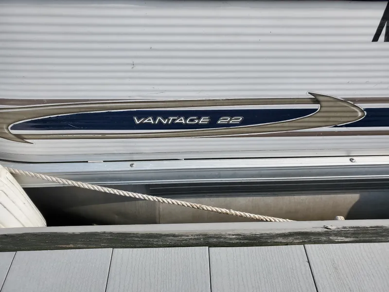 Slide: The Image of Princecraft Vanatge 22 2005 - 1