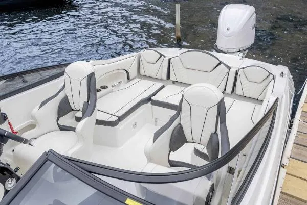 Slide: The Image of Stingray Boat Company 23 OSX 2024 - 14