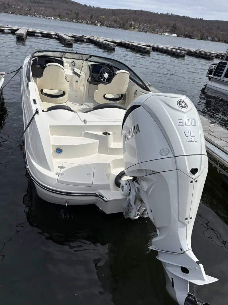 Slide: The Image of Stingray Boat Company 23 OSX 2024 - 30