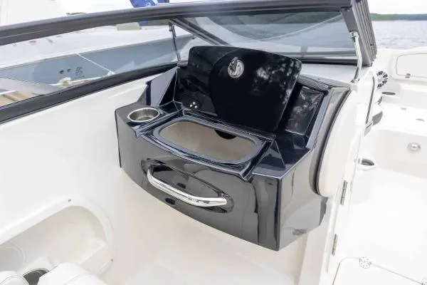 Slide: The Image of Stingray Boat Company 23 OSX 2024 - 12