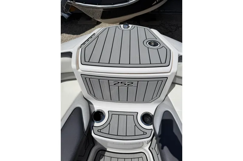Slide: The Image of Yamaha 252SD 2021 - 12