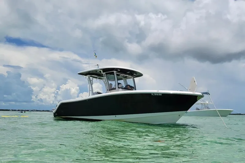 Slide: The Image of Robalo R302 Center Console 2018 - 1