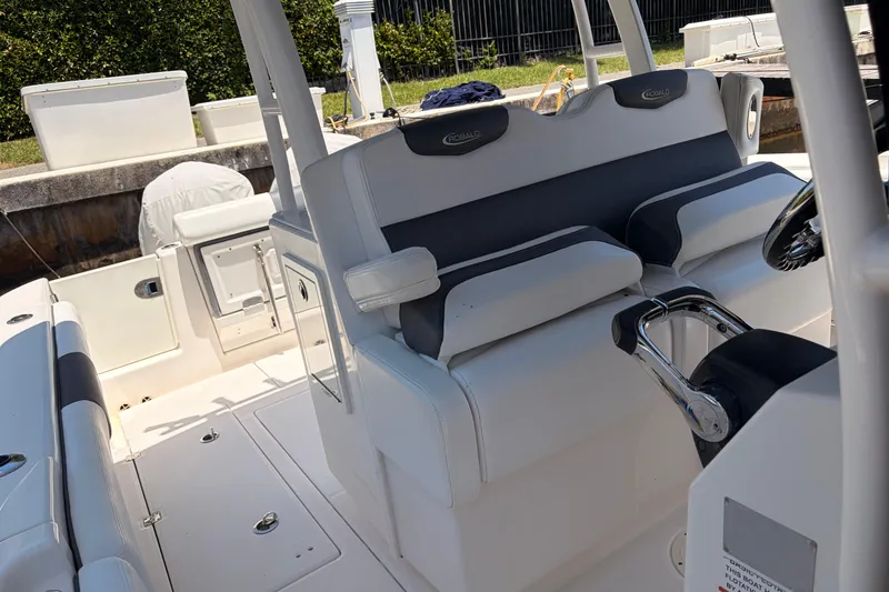 Slide: The Image of Robalo R302 Center Console 2018 - 20