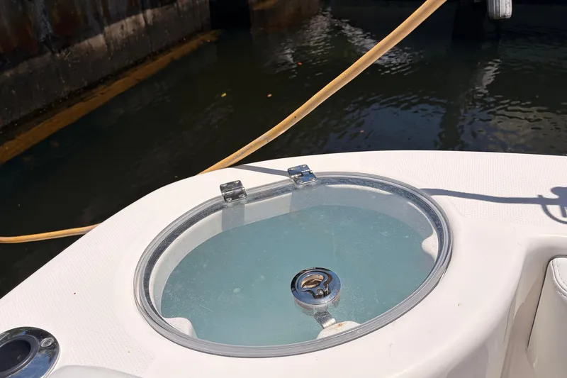Slide: The Image of Robalo R302 Center Console 2018 - 10