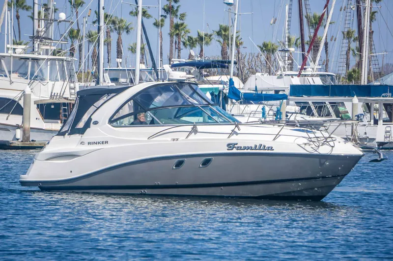 The Image of Rinker 310 Express Cruiser 2012 - 0