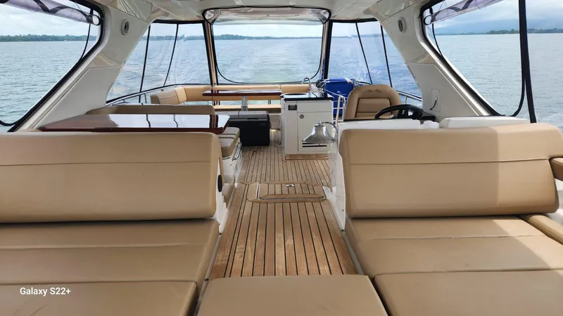Slide: The Image of Sea Ray L650 Fly 2015 - 23