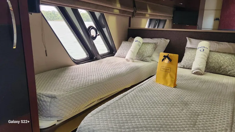 Slide: The Image of Sea Ray L650 Fly 2015 - 19