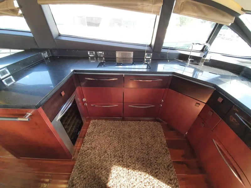 Slide: The Image of Sea Ray L650 Fly 2015 - 8
