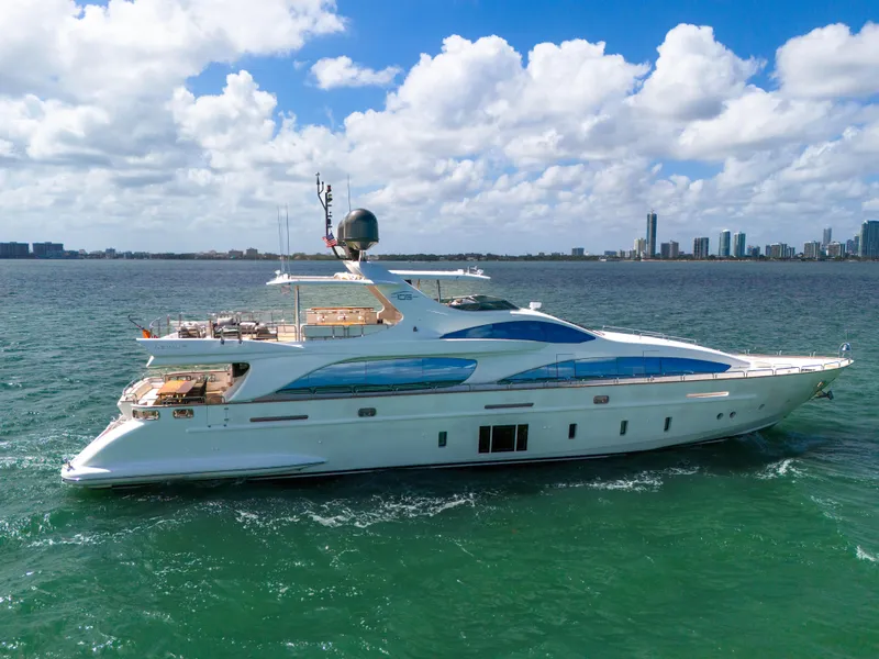 Slide: The Image of Azimut 105 2012 - 31