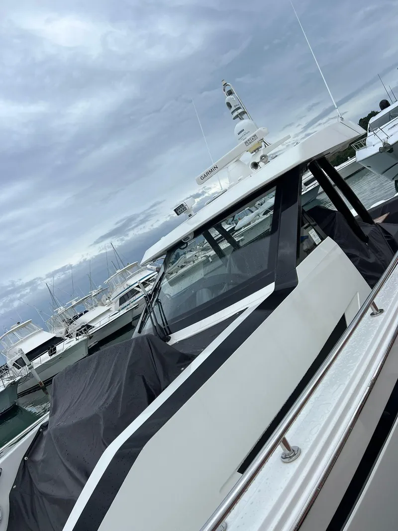 Slide: The Image of Ocean Alexander 45 Divergence Coupe 2020 - 11