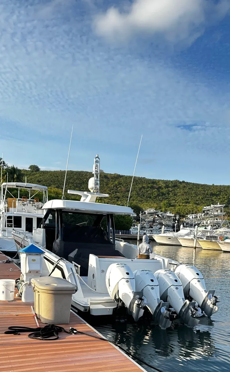 Slide: The Image of Ocean Alexander 45 Divergence Coupe 2020 - 16