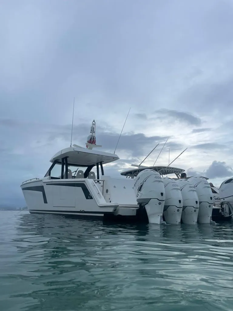 Slide: The Image of Ocean Alexander 45 Divergence Coupe 2020 - 1