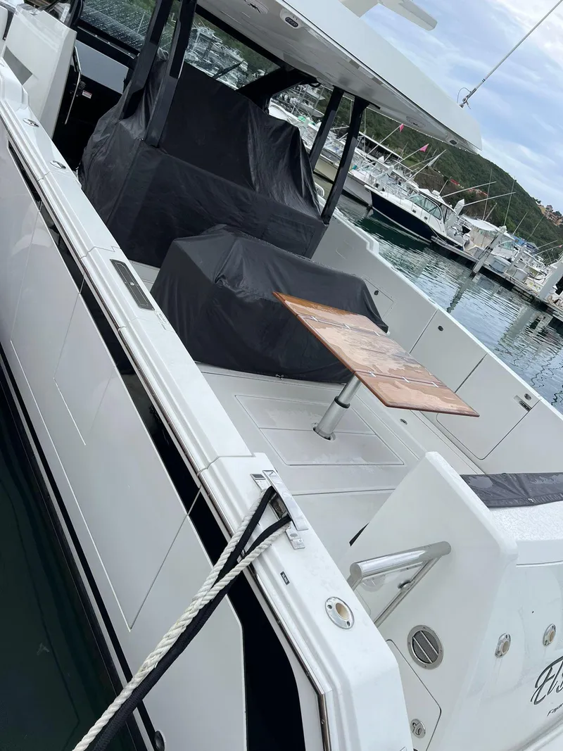 Slide: The Image of Ocean Alexander 45 Divergence Coupe 2020 - 14