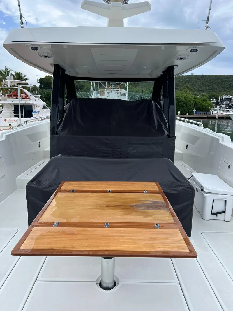 Slide: The Image of Ocean Alexander 45 Divergence Coupe 2020 - 10
