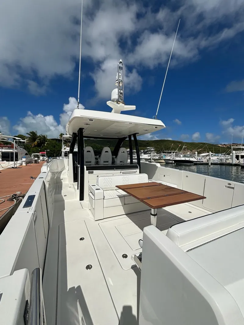 Slide: The Image of Ocean Alexander 45 Divergence Coupe 2020 - 18