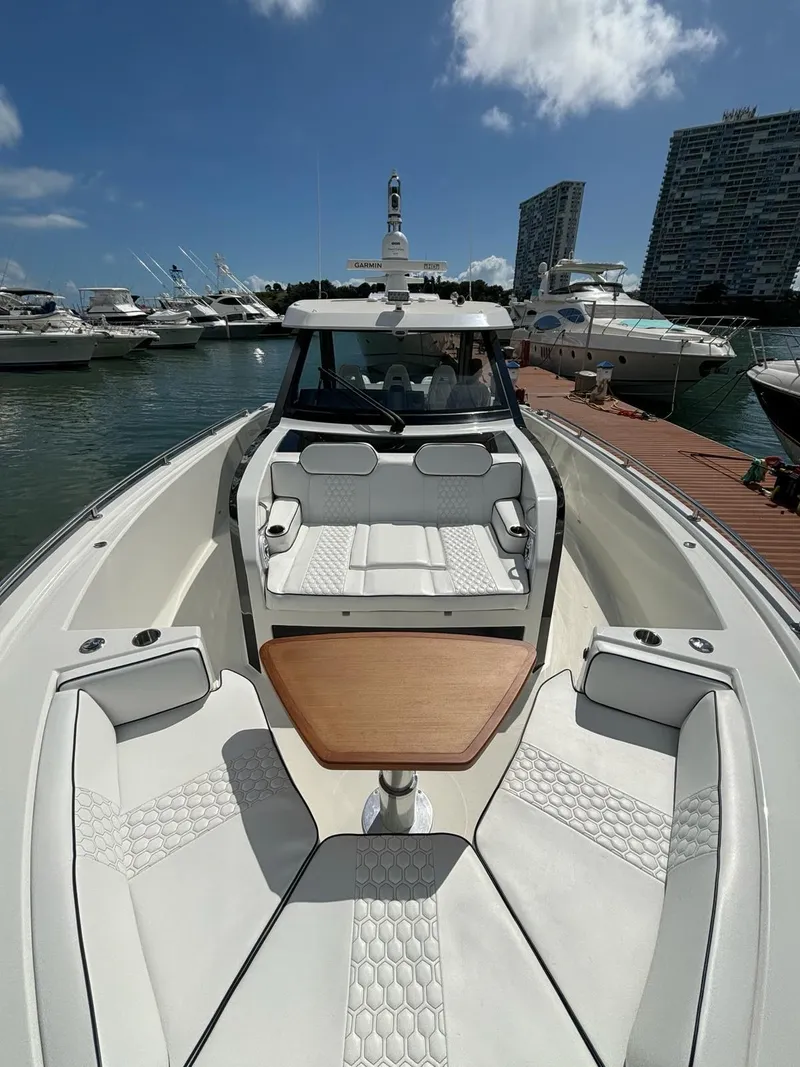 Slide: The Image of Ocean Alexander 45 Divergence Coupe 2020 - 8